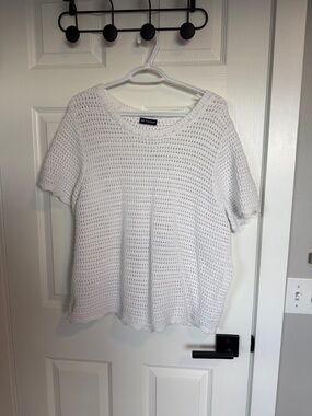 GAP White Open-Knit Short Sleeve Top